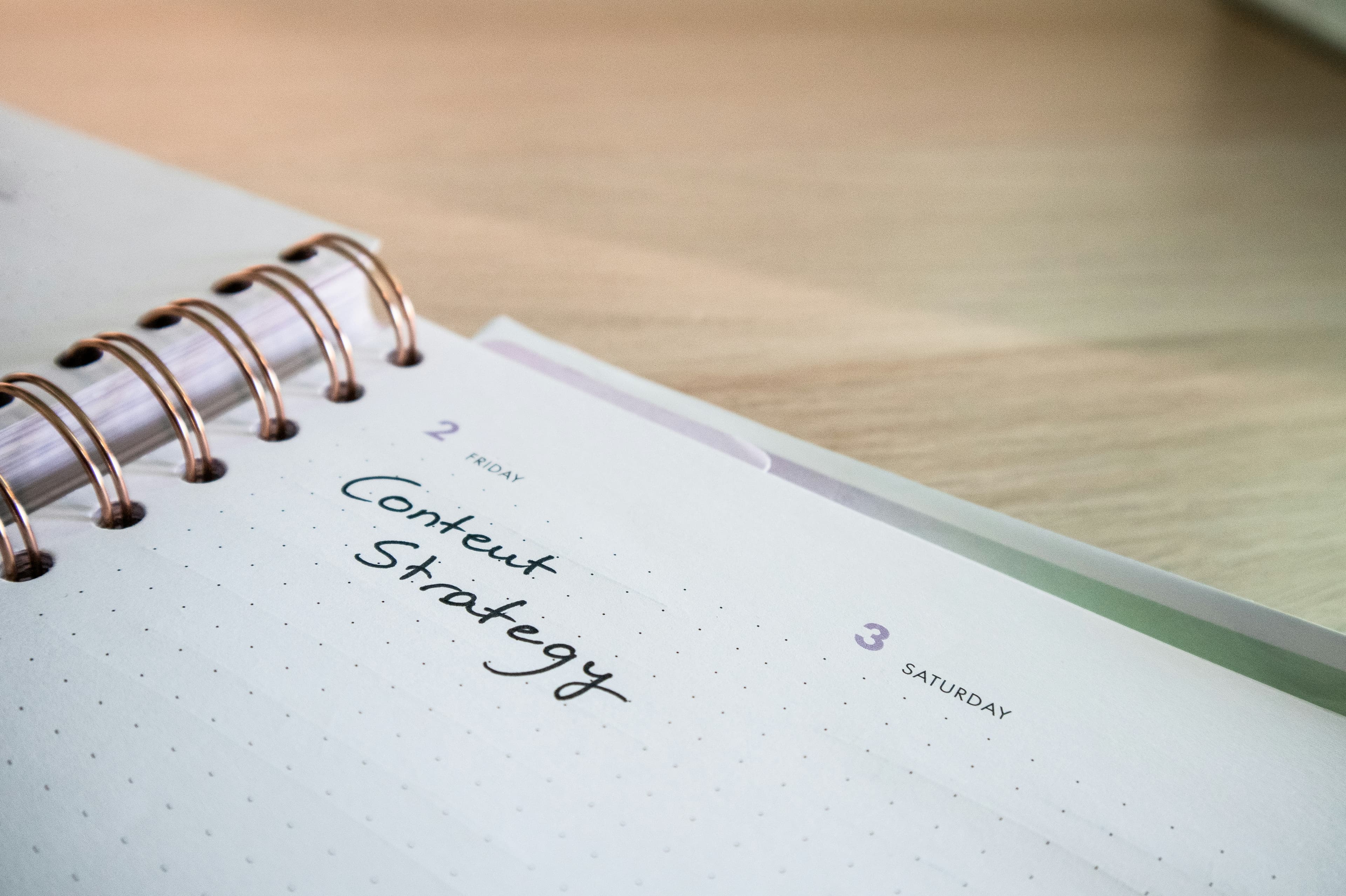 How to Create a Social Media Content Calendar in 2026